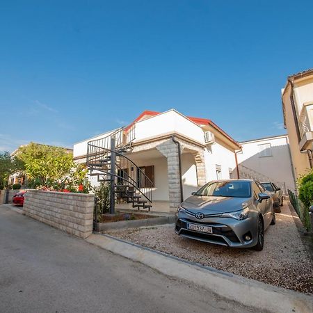 Apartman Bozica Vir Exteriér fotografie
