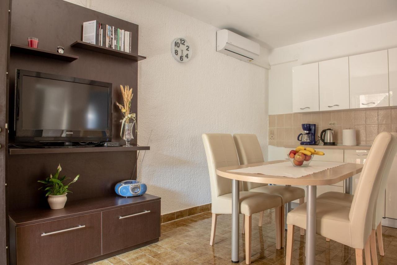 Apartman Bozica Vir Exteriér fotografie